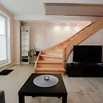 公寓 Dwupoziomowy 3city W Gdyni Z Biurkiem I Balkonem By Renters
