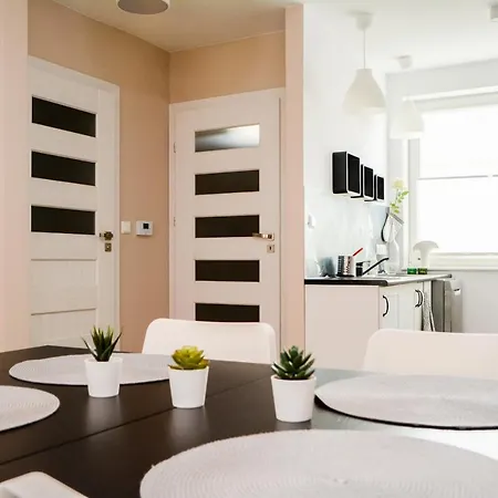 Dwupoziomowy 3city W Gdyni Z Biurkiem I Balkonem By Renters Apartament Gdynia