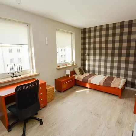 Dwupoziomowy 3city W Gdyni Z Biurkiem I Balkonem By Renters