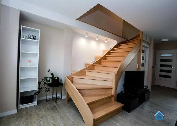 Dwupoziomowy 3city W Gdyni Z Biurkiem I Balkonem By Renters Апартаменты *